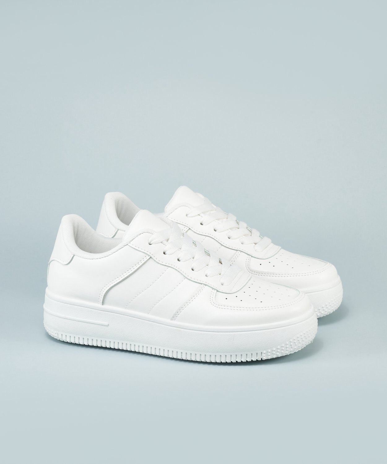 Zapatilla color block image number null